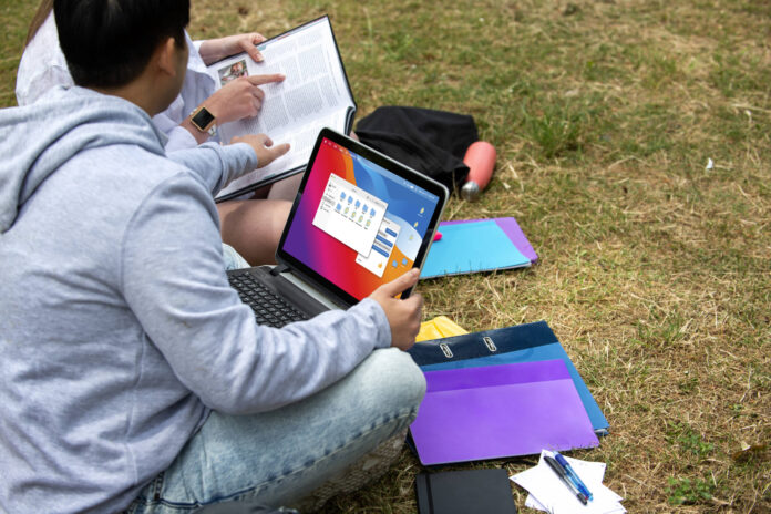 Google Colab: The Ultimate Guide to Google Notebook for Python & Machine Learning