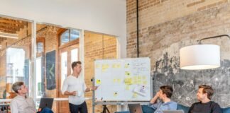 Data Storytelling – Communicating Analysis Results to Business Stakeholders